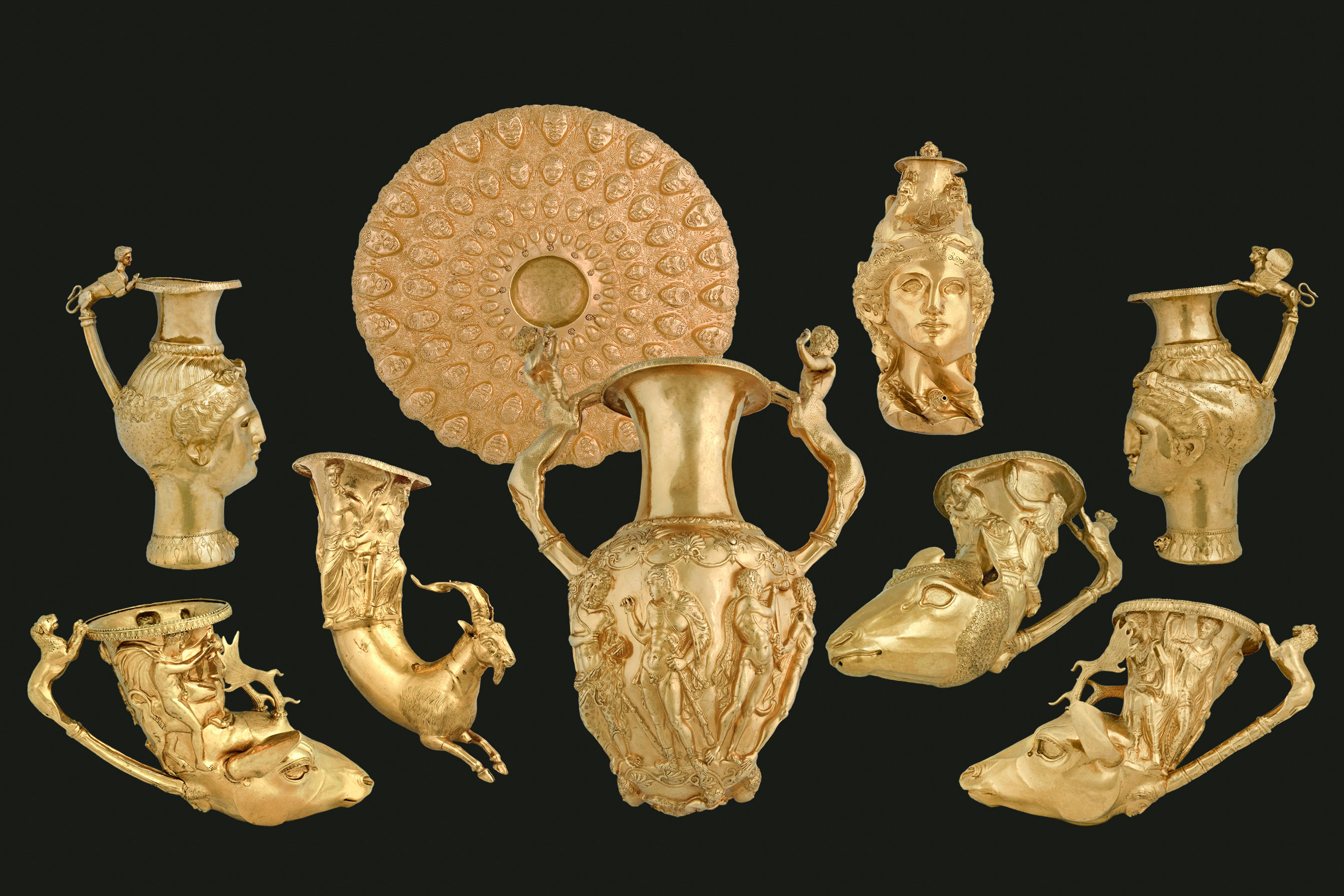 Trésor de Panagürichté de Bulgarie avec neuf vases en or